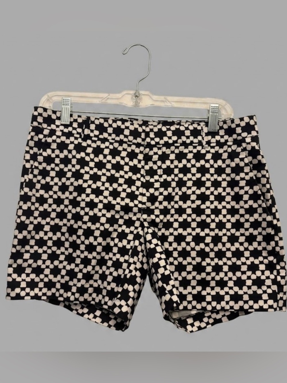 Banana Republic Avalon Shorts / Black and White Geometric